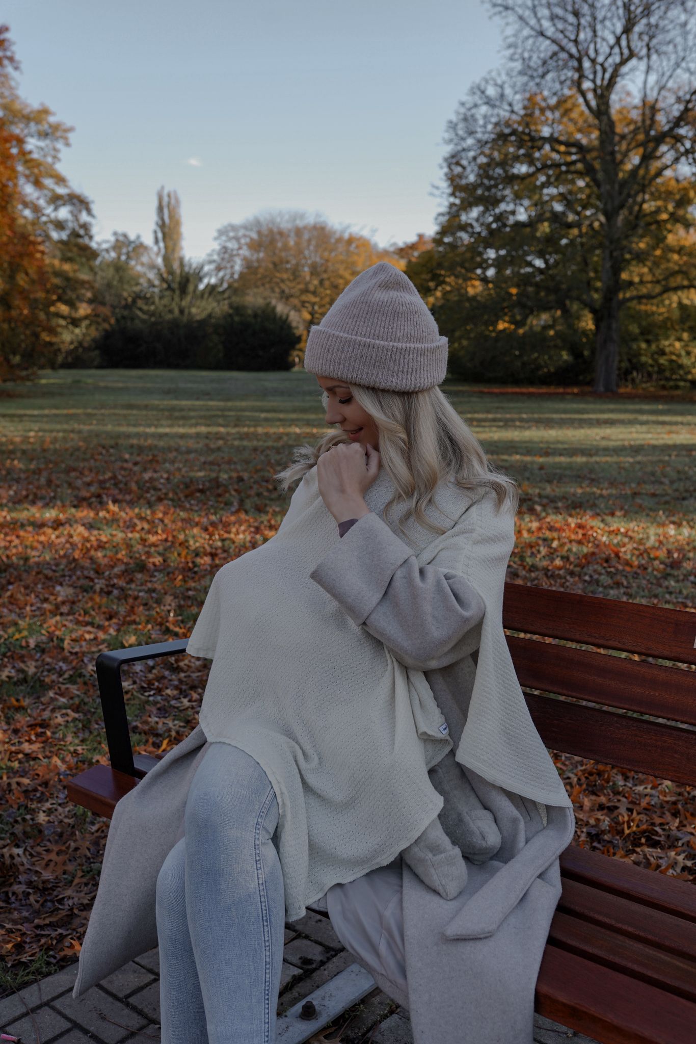 Makani Stillponcho aus Merinowolle